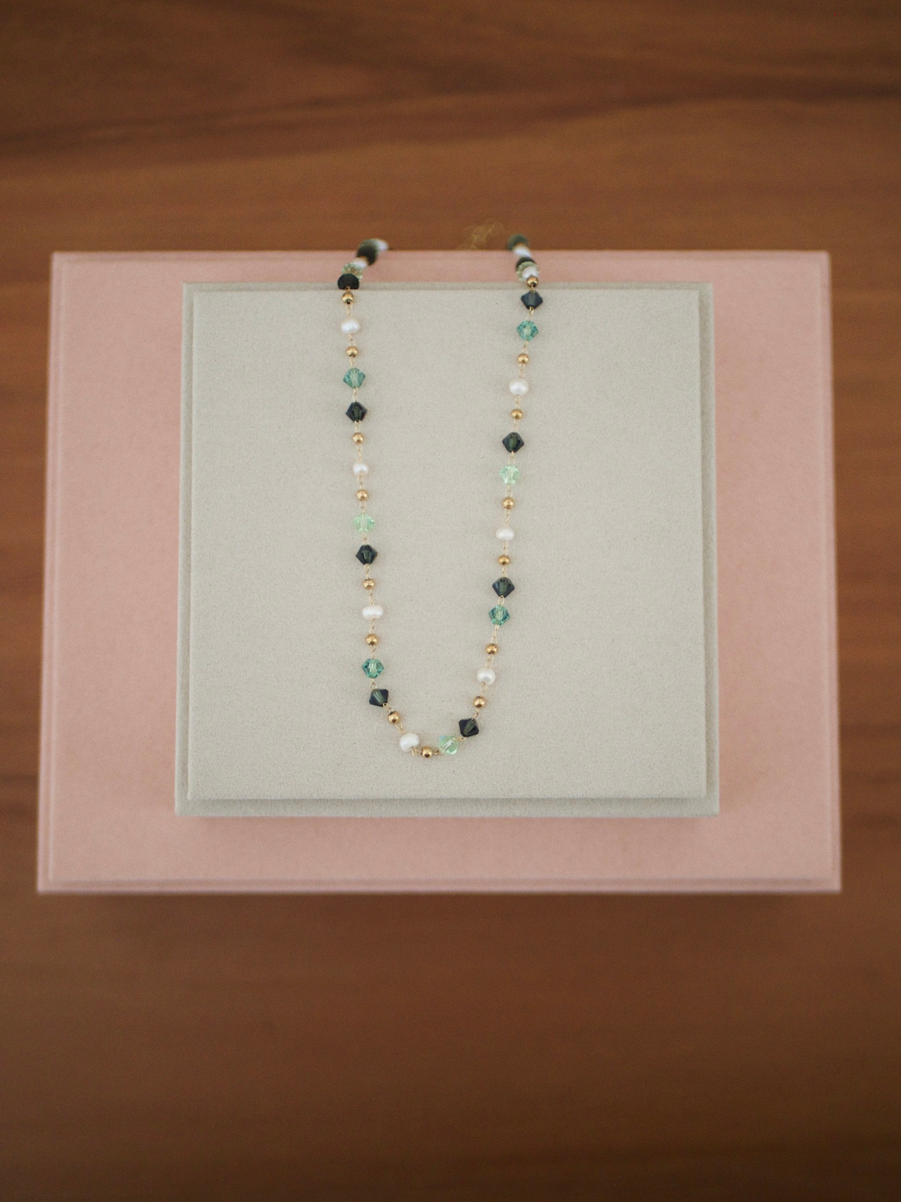 Collier Crile 3