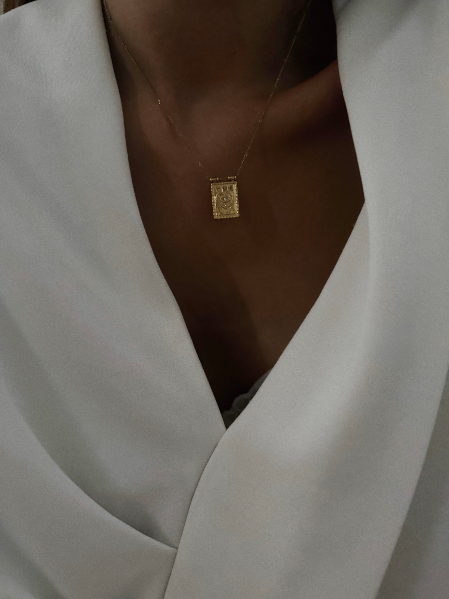 Collier Rape 2