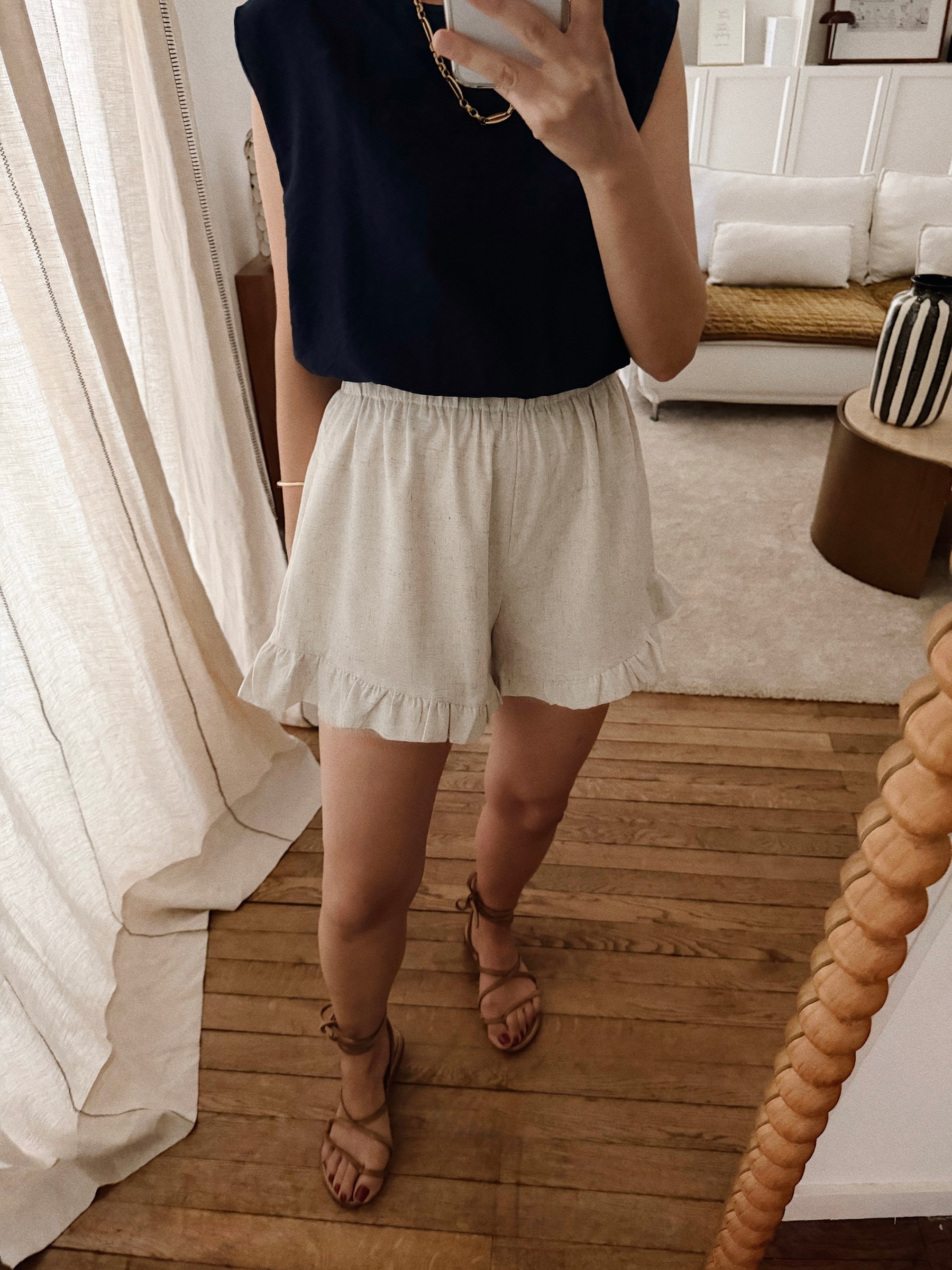 Short Emma 2 Short Emma 2