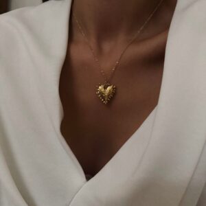Collier Avri 1