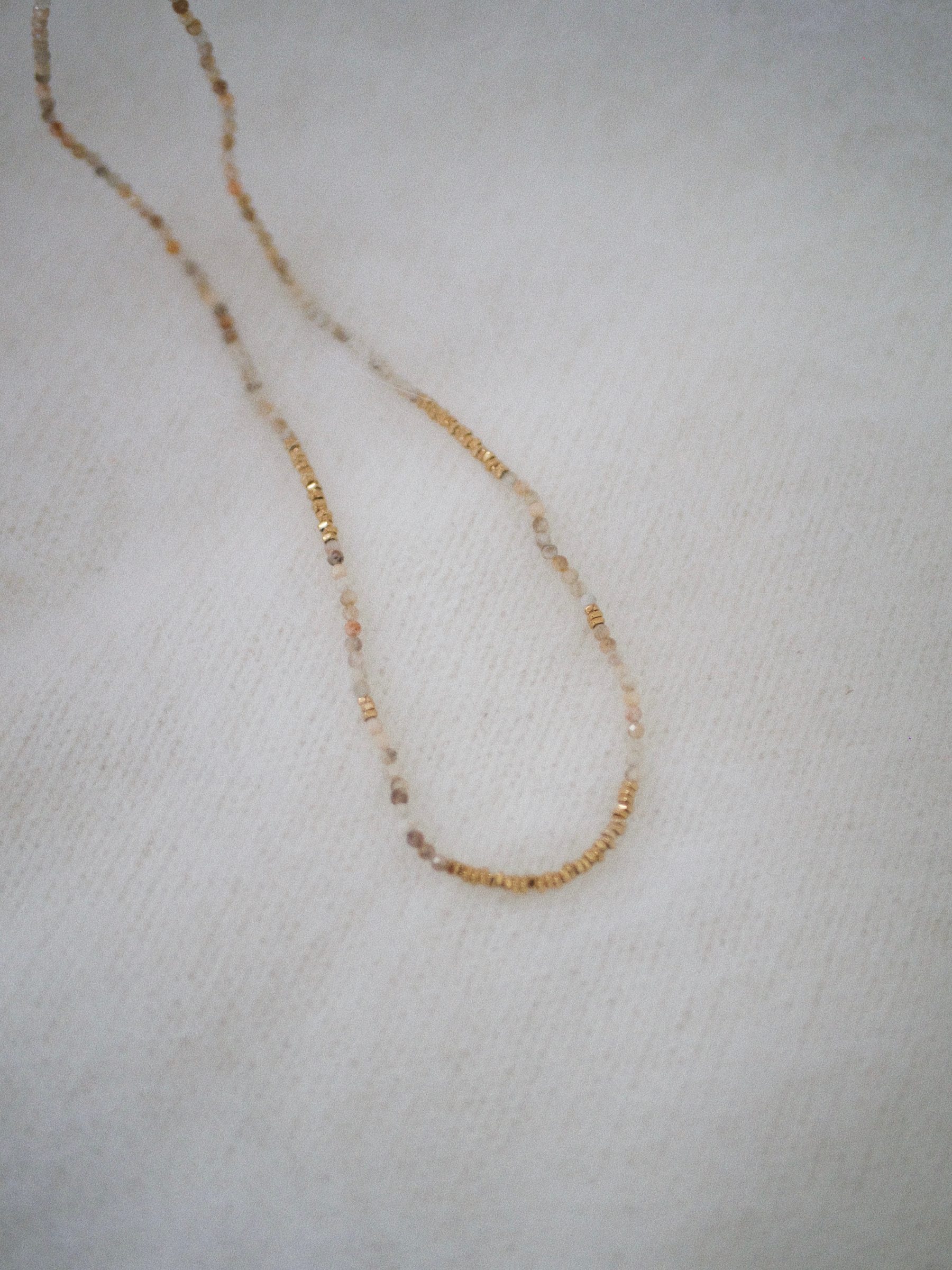 Collier Foule beige 5 Collier Foule beige 5